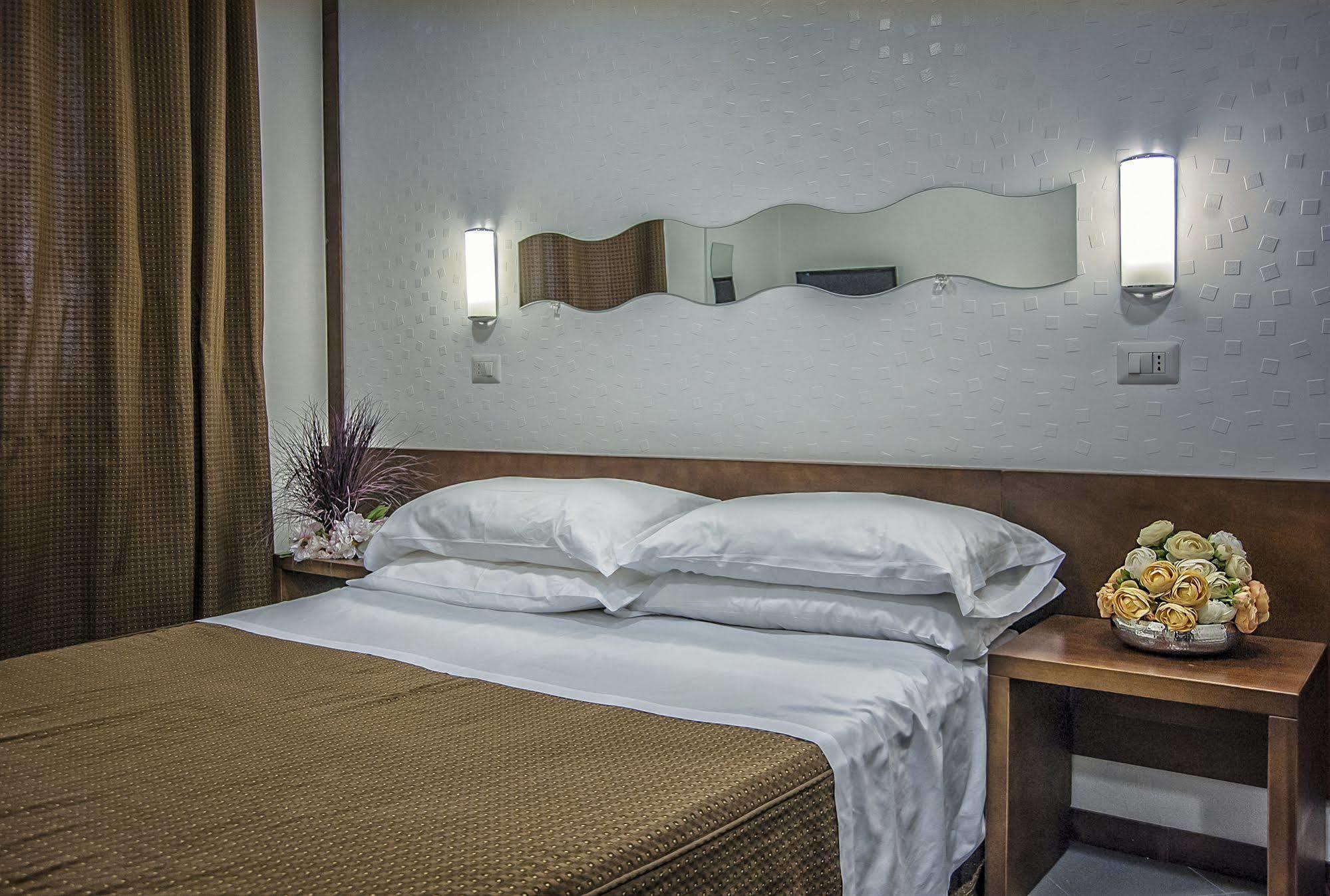 Hotel Santa Chiara Nocera Inferiore Buitenkant foto